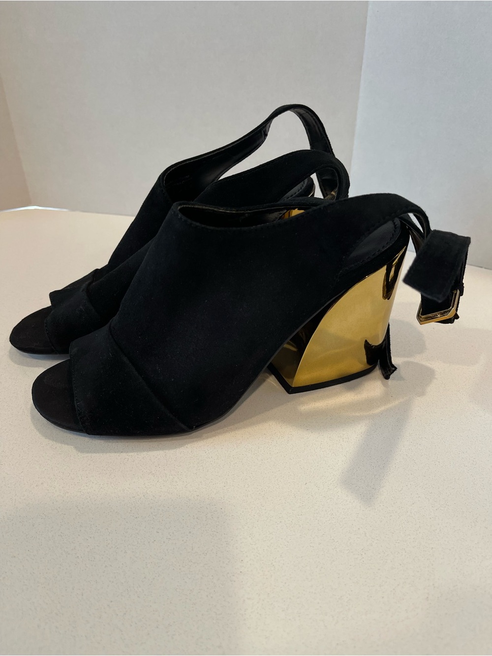 Aldo Black Suede Slingback Heels with Gold Geometric Block Heel size 5